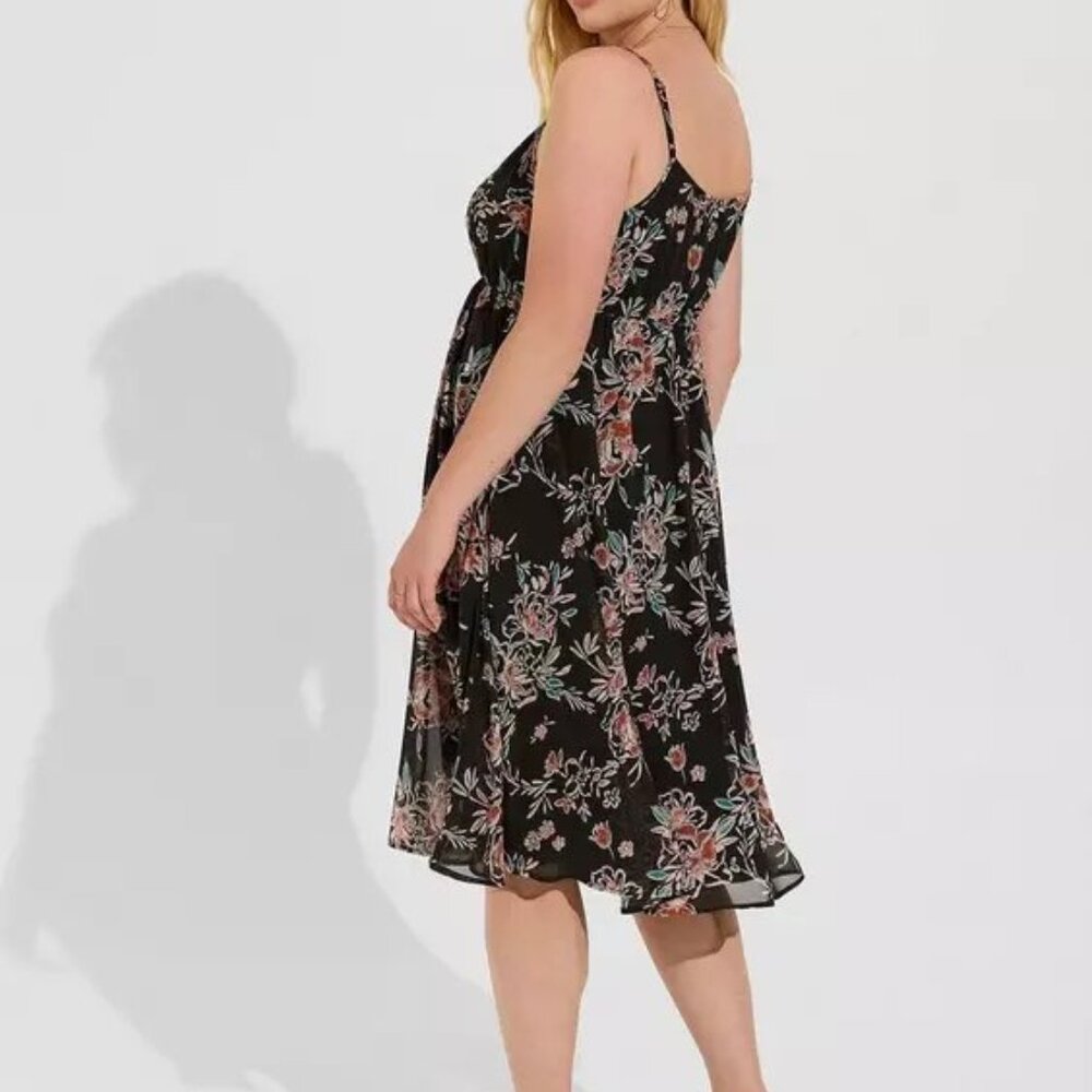 Torrid Midi chiffon pleated dress in benta floral deep depths - Picture 2 of 4